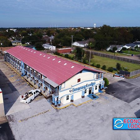 Economy Lodge Texas City Refinery Exterior photo